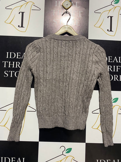 CLASSIC TAUPE CABLE KNIT CREW NECK SWEATER |M| BUST 15|