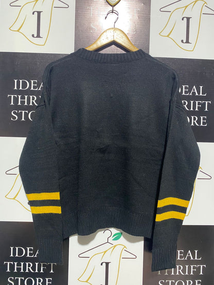 H P |M| BUST 21| BLACK AND YELLOW LIGHTNING BOLT KNIT SWEATER