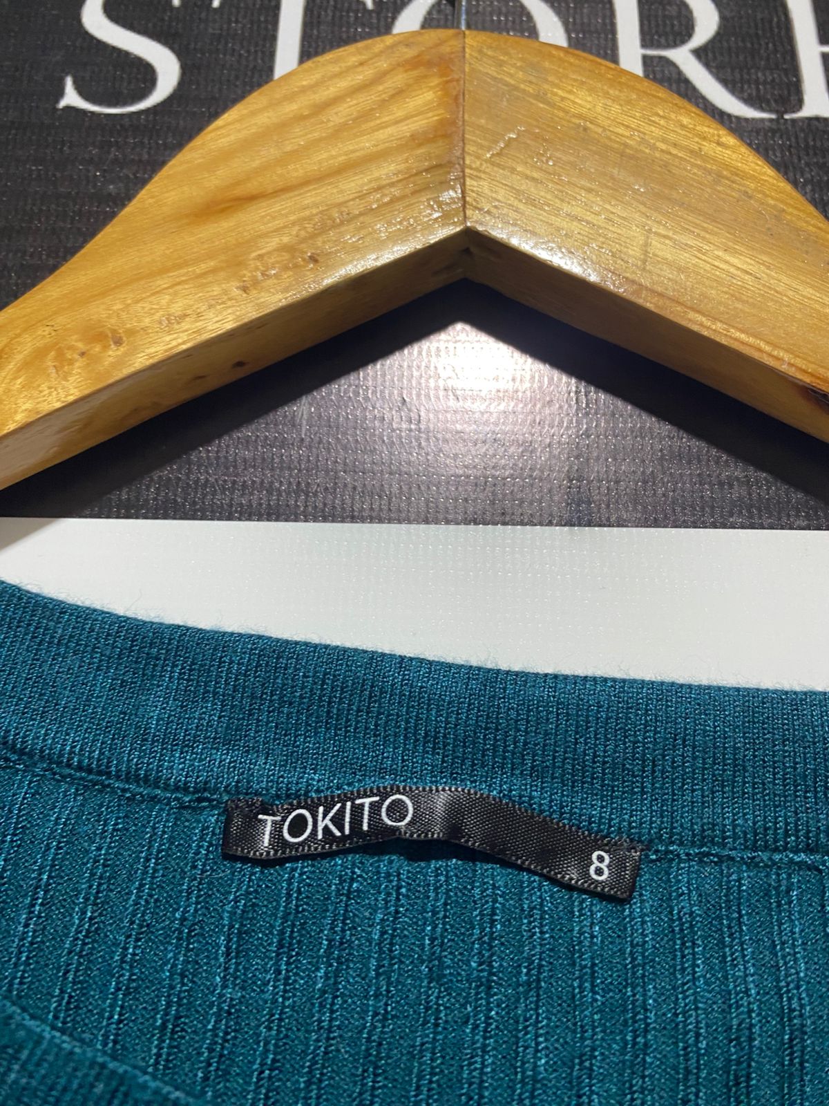 TOKITO |S| BUST 13| TEAL RIBBED BOAT-NECK TOP
