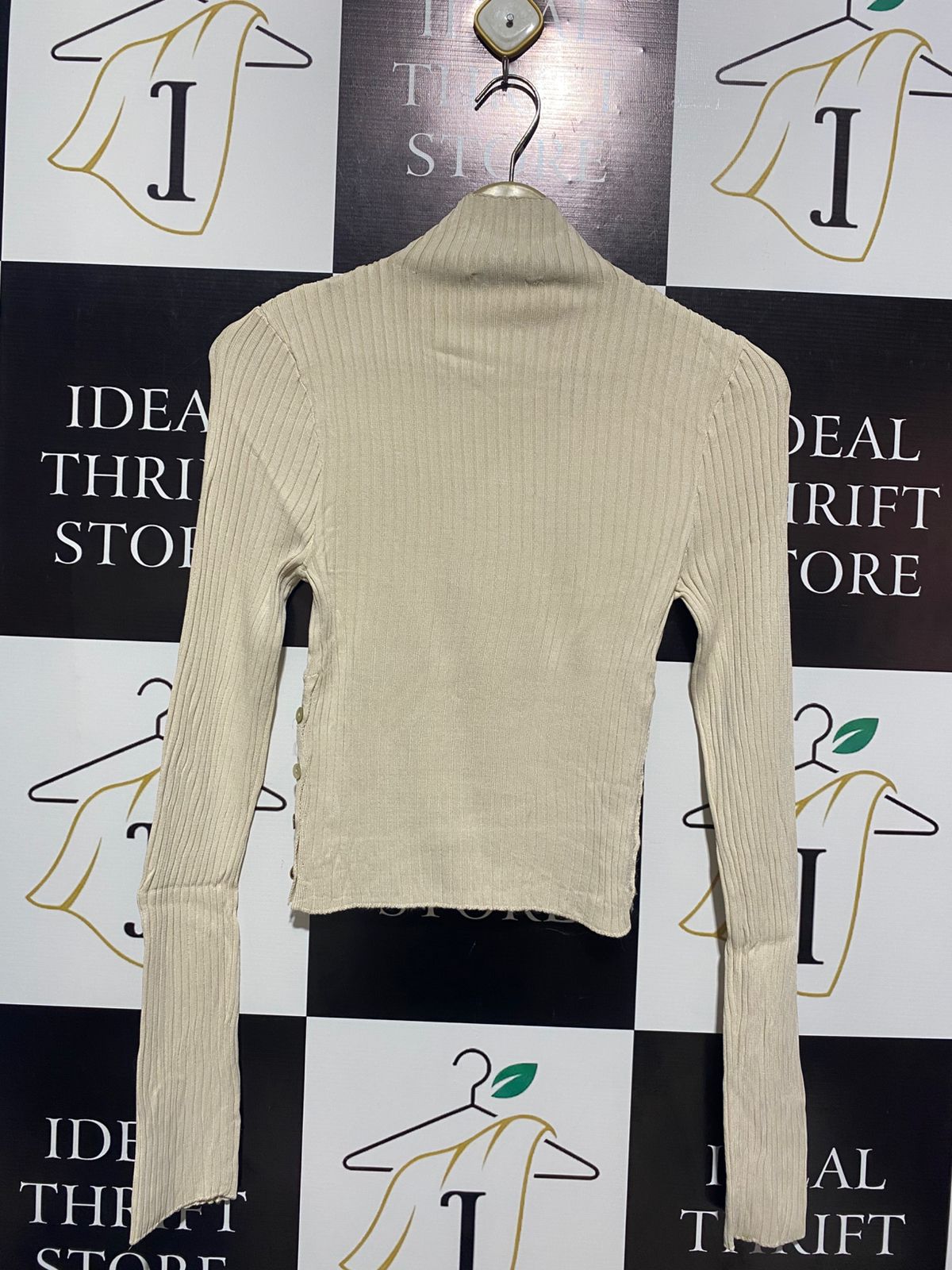 ZARA |M| BUST 12| BEIGE RIBBED TURTLENECK WITH SIDE BUTTONS