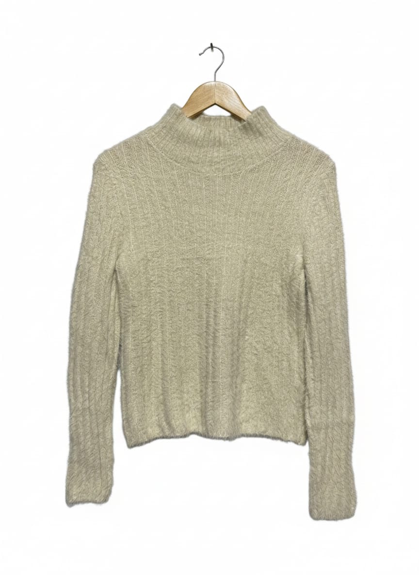 & ME |XS| BUST 16| EXPERIENCE UNMATCHED COMFORT IN THIS PLUSH CREAM SWEATER