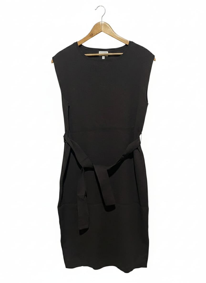 WITCHERY |XL| BUST 20| SLEEVELESS BELTED MIDI KNIT DRESS