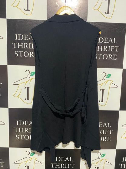 TOKITO |L| BUST 19| SLEEVELESS DRAPE-FRONT VEST
