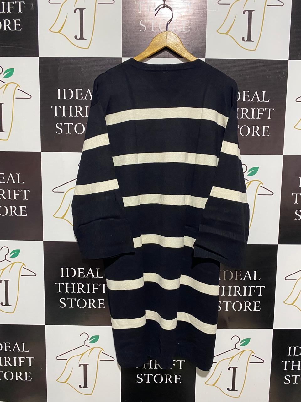 & ME |M| BUST 21| BLACK AND WHITE STRIPED KNIT T-SHIRT DRESS