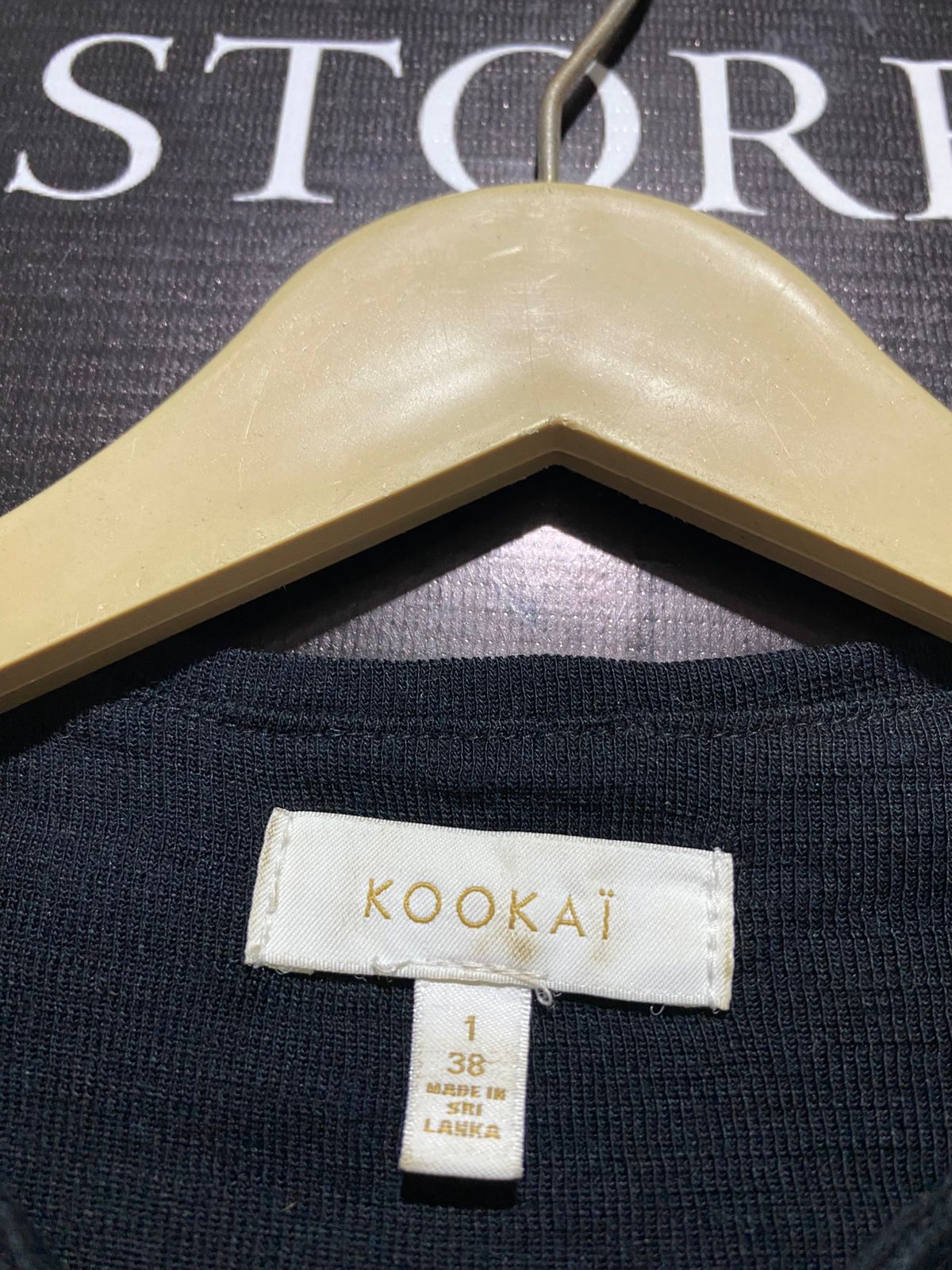 KOOKAI |S| BUST 13| BLACK CUT-OUT MOCK NECK TOP