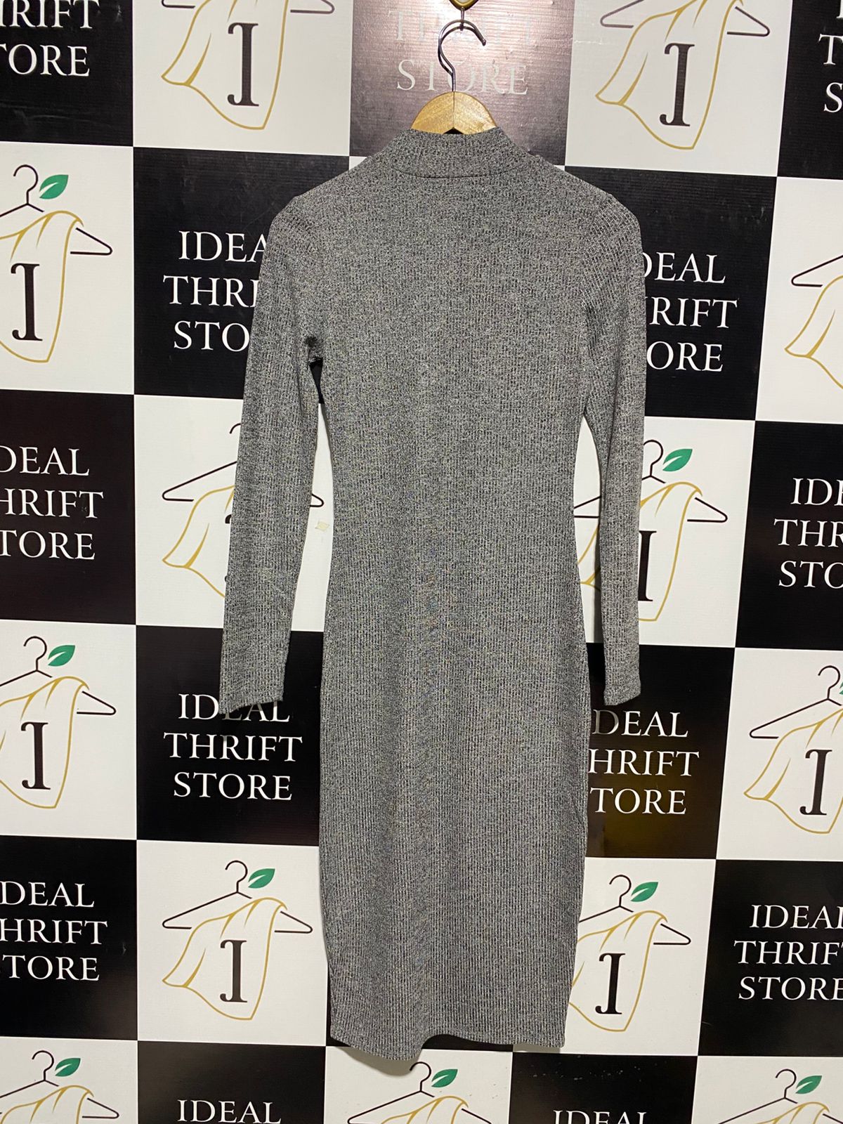 SUPRE |S| BUST 15| ASHLYN MOCK-NECK RIBBED MIDI DRESS