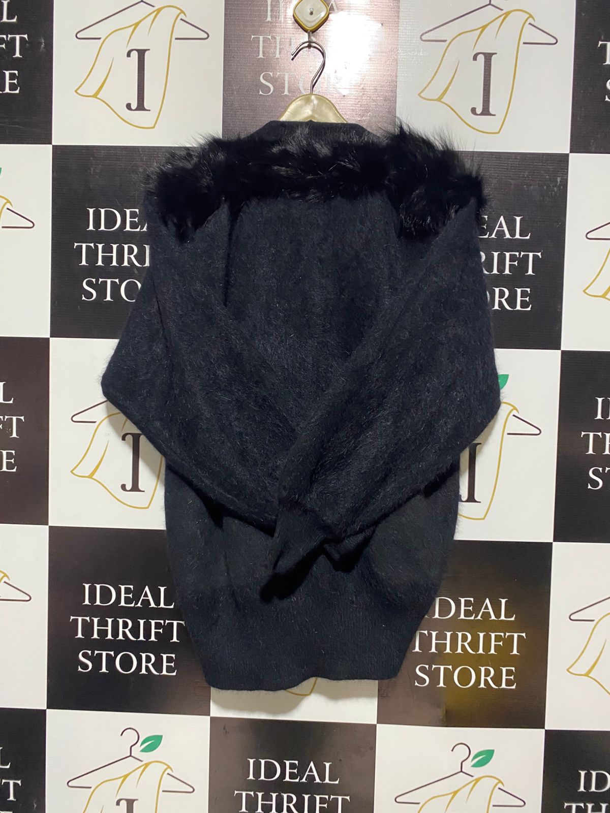 VAVLIN |XL| BUST 22| NOIR FEMME FAUX FUR ACCENT CARDIGAN