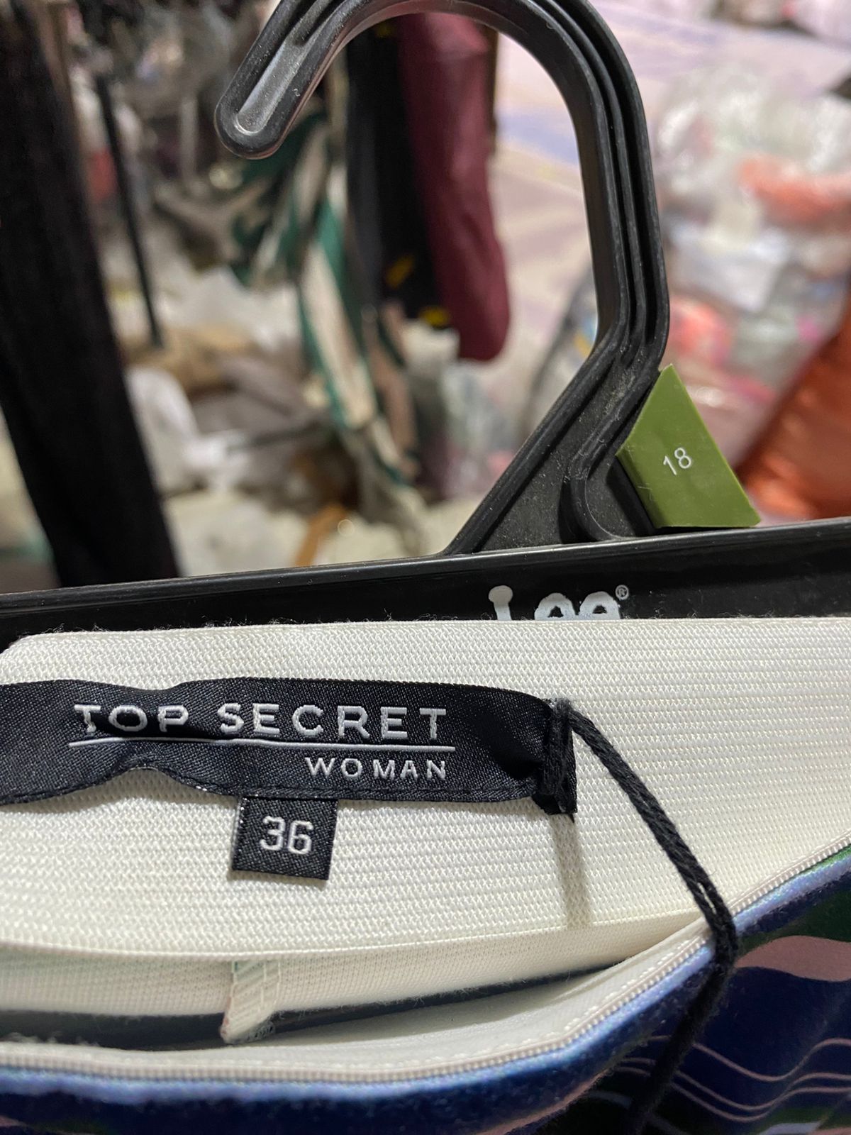 TOP SECRET WOMAN |M| WAIST 28| C6| TOP SECRET MULTICOLOR STRIPED MIDI PENCIL SKIRT