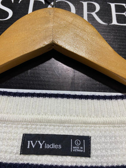 IVY |L| BUST 19| NAVY AND WHITE STRIPED BUTTON-DOWN CARDIGAN