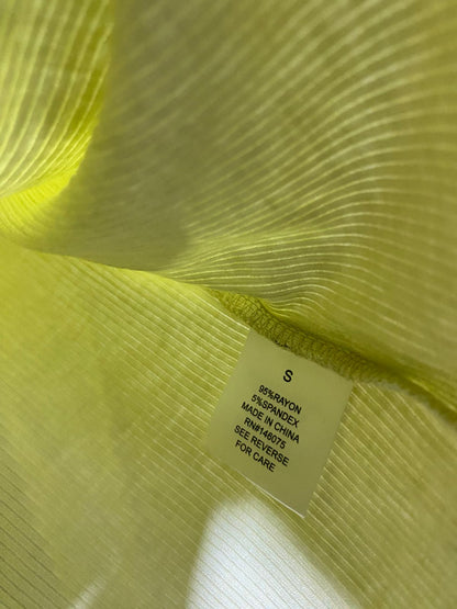 SWEET ROMEO |S| BUST 15| PALE LIME GREEN POLO TOP