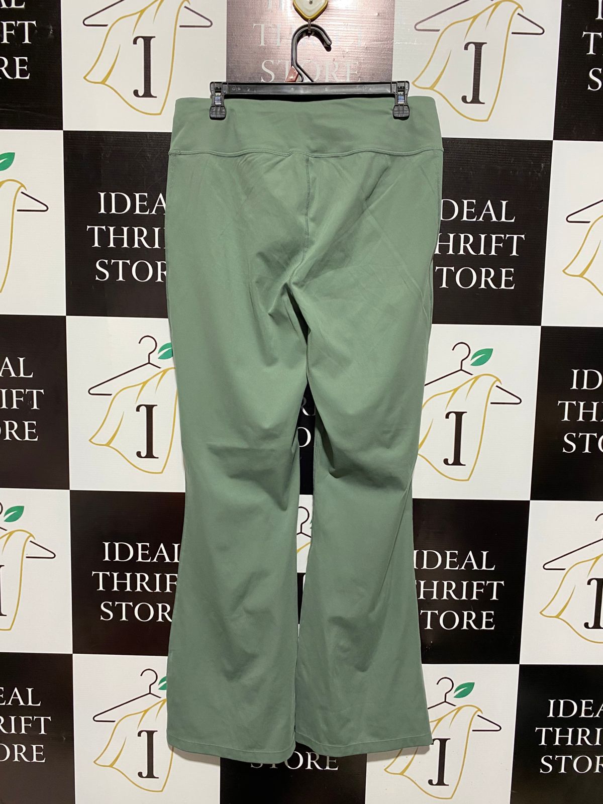 ANKO |L| WAIST 32| WOMEN'S HIGH-WAISTED CROSSOVER FLARE YOGA PANTS - SAGE GREEN