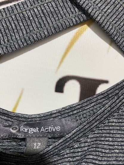 FARGET ACTIVE |M| BUST 18| PREMIUM HEATHER GREY COTTON CREWNECK T-SHIRT ON WOODEN HANGER
