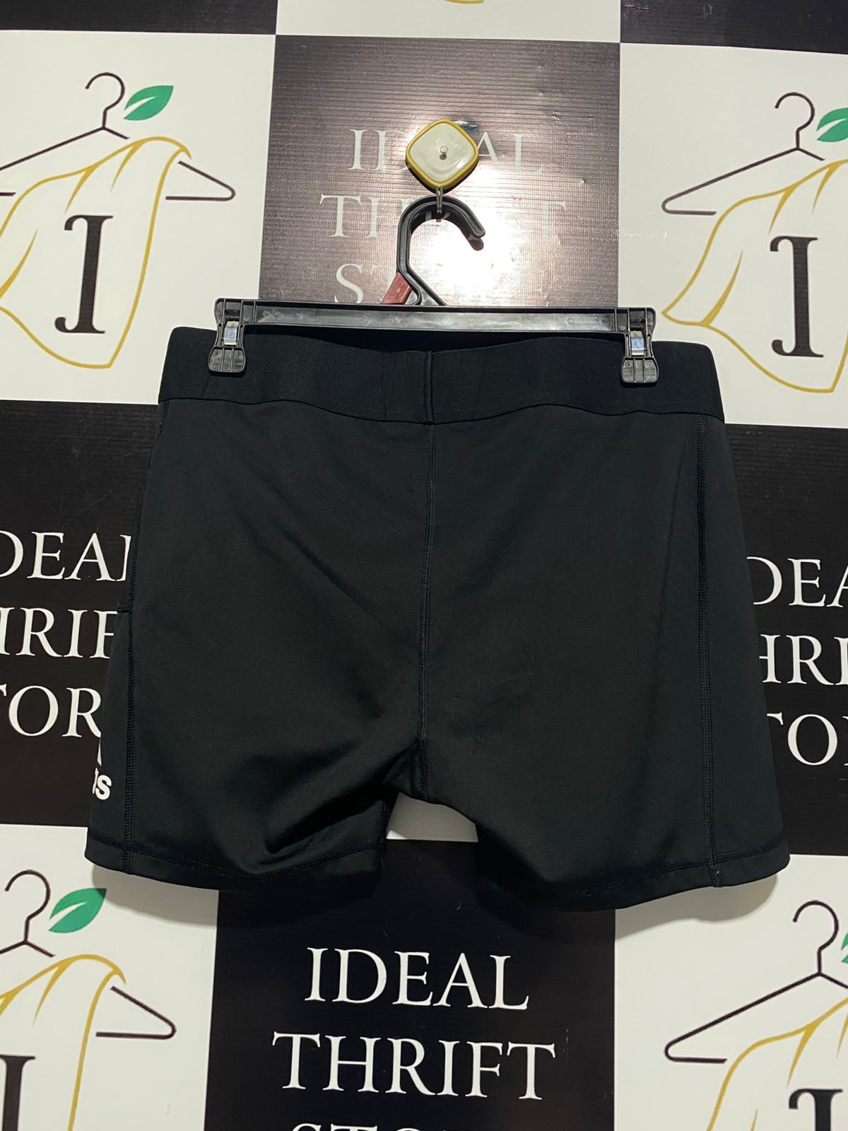 ADIDAS |L| WAIST 15| WOMEN'S HIGH-WAISTED PERFORMANCE SHORTS WITH POCKETS