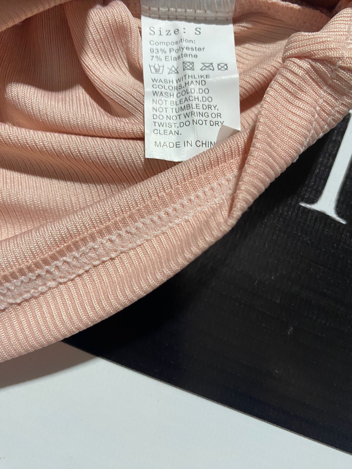 WOMEN'S RIBBED CROPPED TANK TOP IN PEACH |S| BUST 13|