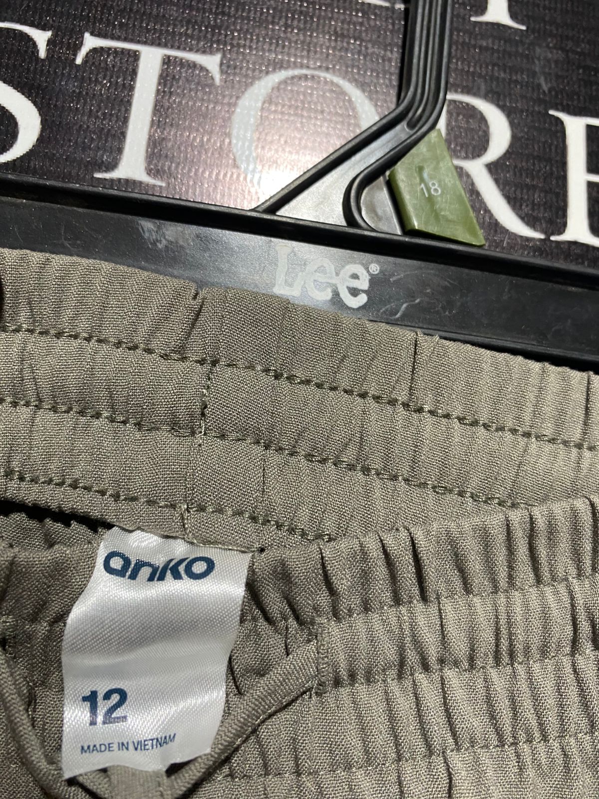 ANKO |XL| WAIST 31|C1| WOMEN'S RELAXED-FIT CARGO PANTS IN TAUPE