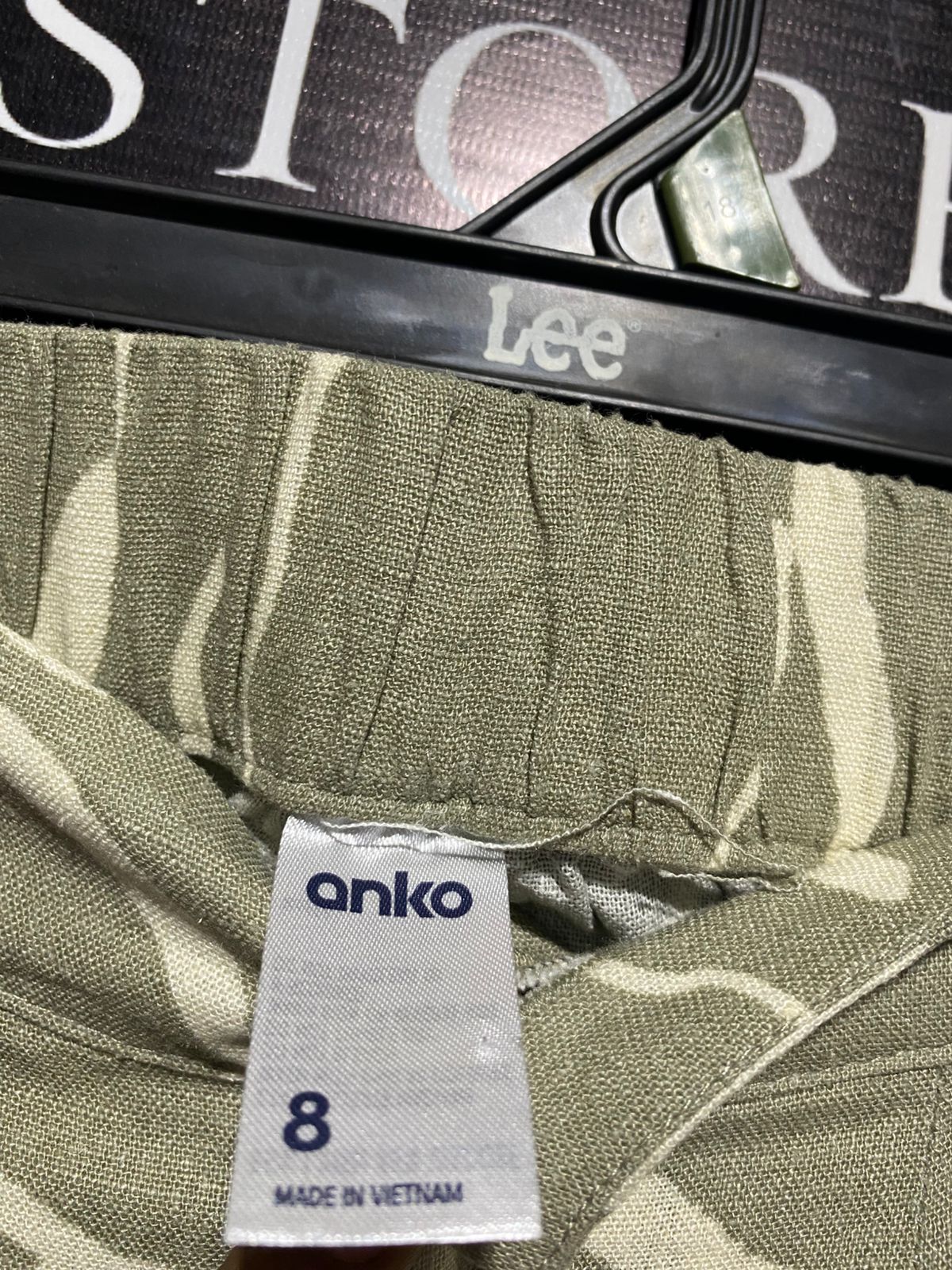 ANKO |M| WAIST 28| WOMEN'S HIGH-WAISTED WIDE-LEG FLORAL TROUSERS IN OLIVE