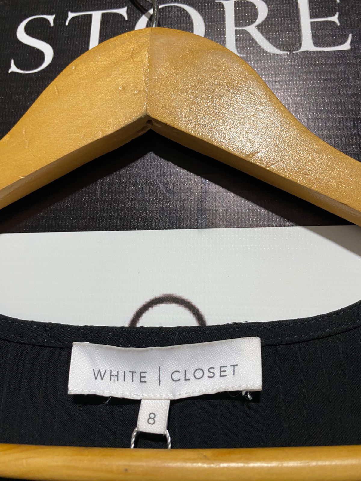 WHITE CLOSET |M| BUST 16| WOMEN'S TWIST-FRONT BLOUSE IN BLACK