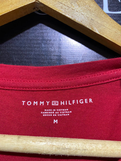 TOMMY HILFIGER |M| BUST 19| CLASSIC RED TOMMY HILFIGER LOGO GRAPHIC T-SHIRT