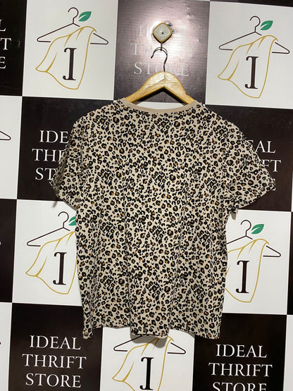 ANKO |L| BUST 20| CHIC ALL-OVER LEOPARD PRINT CREW NECK T-SHIRT