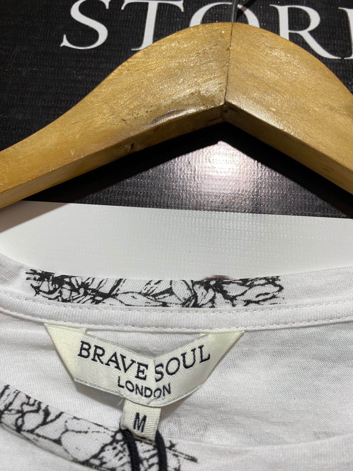BRAVE SOUL |M| BUST 20| ELEGANT MONOCHROME FLORAL PUFF-SLEEVE TIE-FRONT BLOUSE