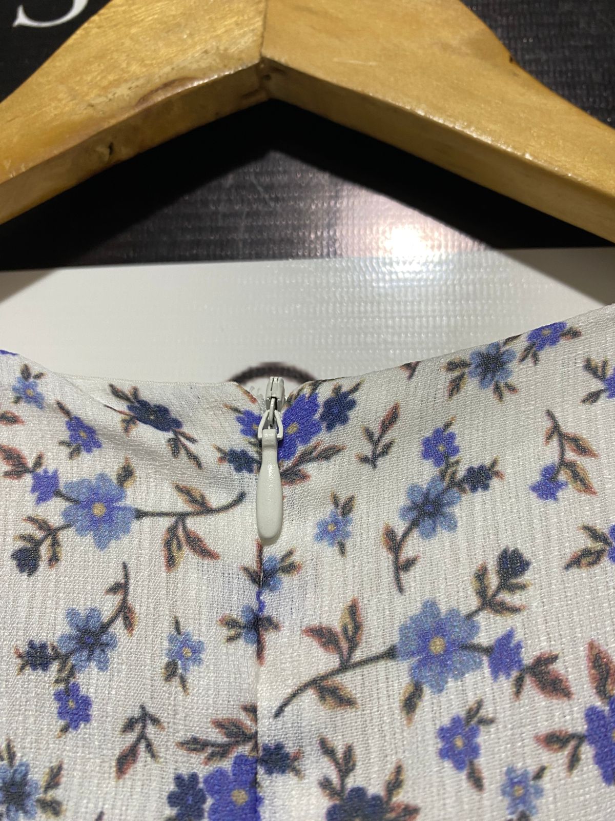 SHOWPO |M| BUST 15| C3| ELEGANT BLUE DAISY CUT-OUT TIE-FRONT MIDI DRESS