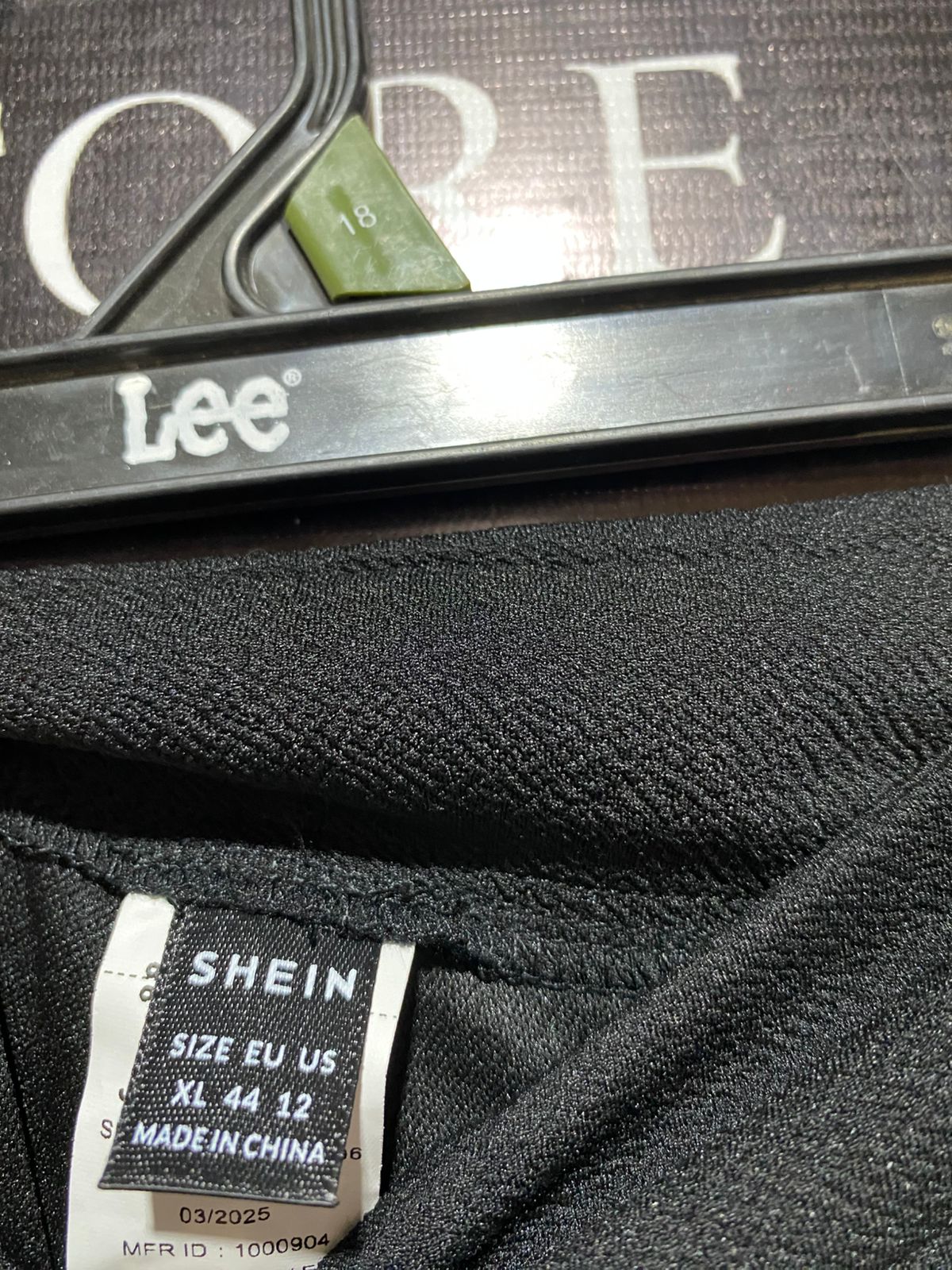 SHEIN |XL| WAIST 28| BLACK SLIT-HEM TAILORED TROUSERS