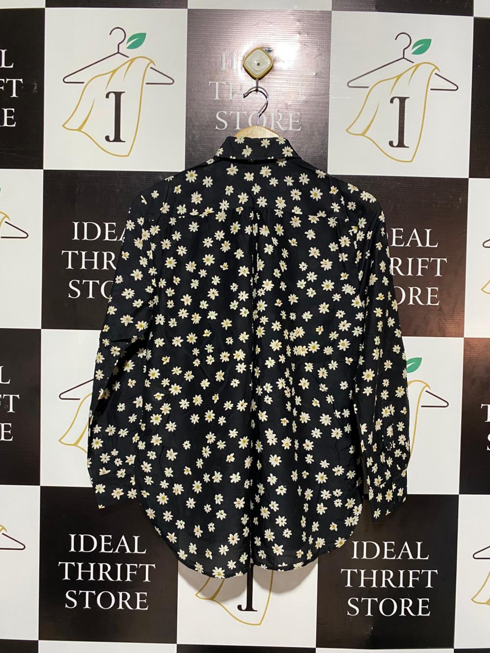 SPORTS CRAFT |M| BUST 18| BLACK DAISY PRINT LONG SLEEVE BUTTON-UP SHIRT