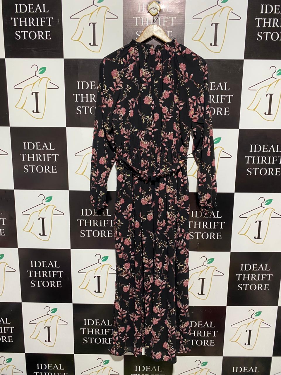 DREAM HOUSE |L|  BUST 18| C3| BLACK HIGH-NECK FLORAL MAXI DRESS WITH WAIST DEFINITION