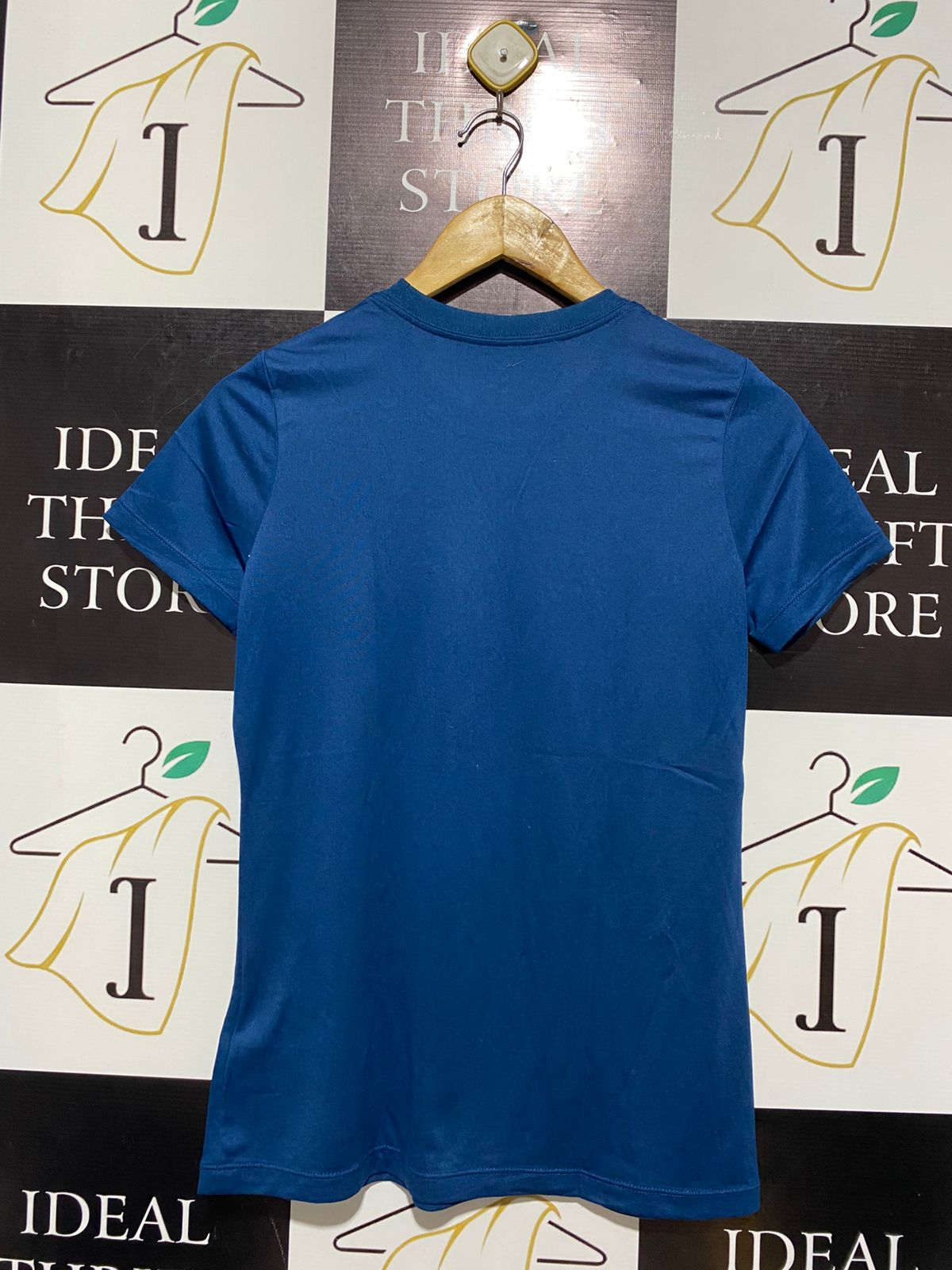NIKE |S| BUST 17| SHORT-SLEEVE ATHLETIC T-SHIRT IN NAVY BLUE
