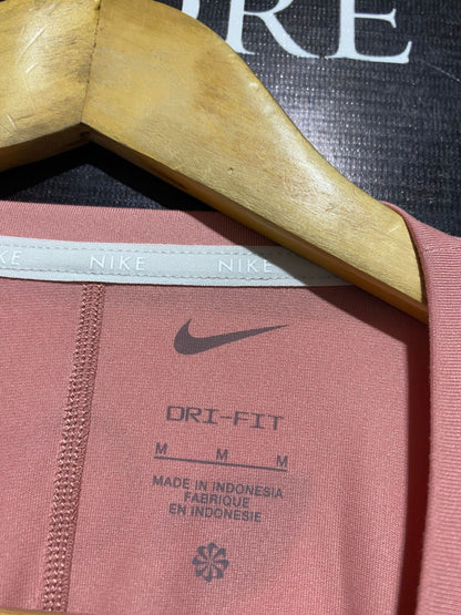 NIKE |M| BUST 20| LONG-SLEEVE ATHLETIC TOP IN ROSE PINK
