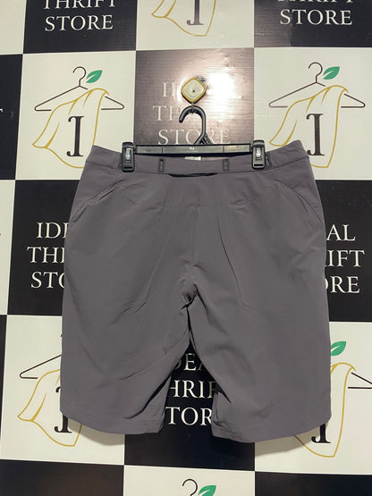 MACPAC |XL| WAIST 36| CHARCOAL GREY PERFORMANCE ADVENTURE SHORTS