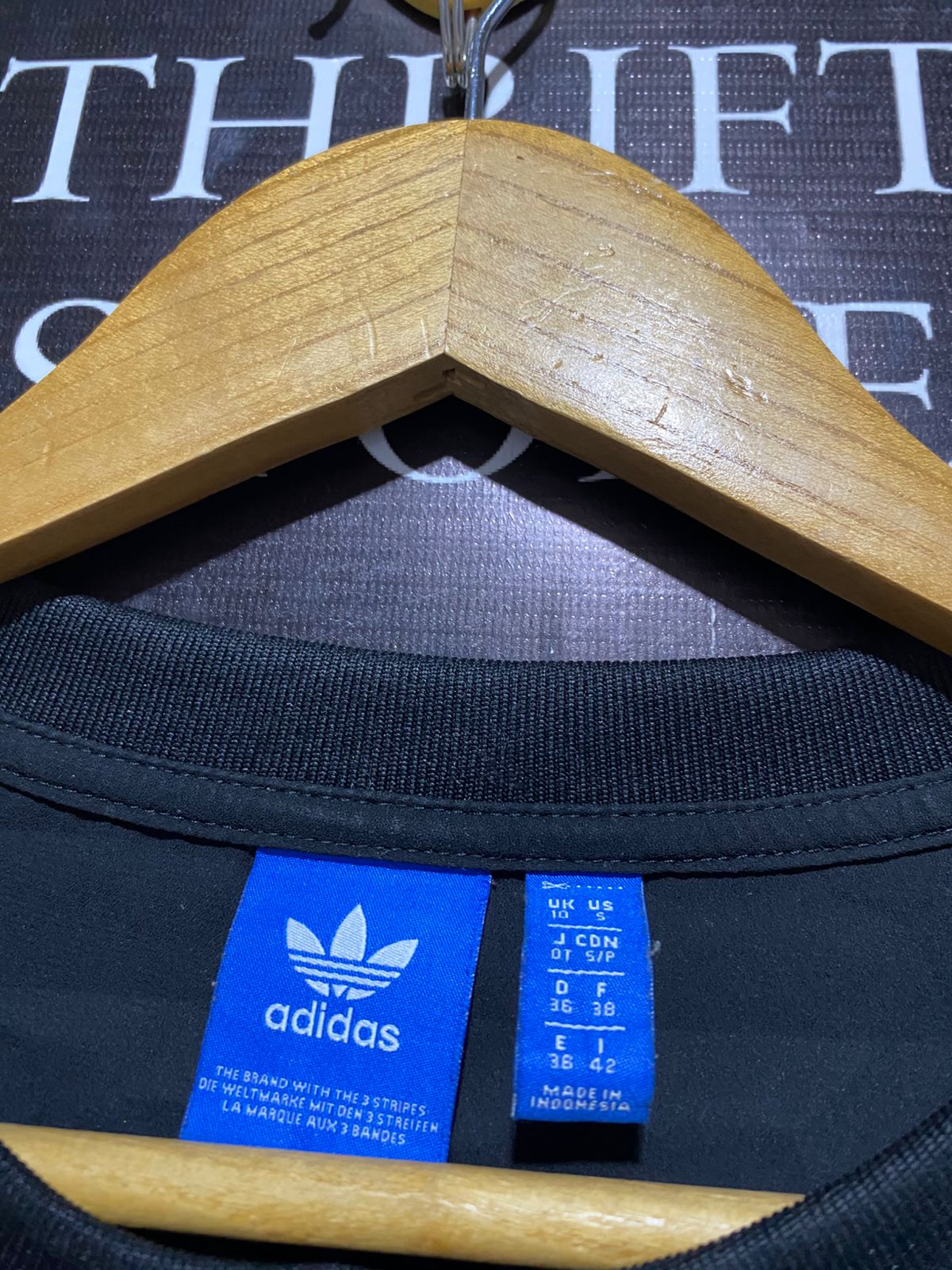 ADIDAS |S| BUST 20|B12| ORIGINALS 3-STRIPES CHIFFON CREW T-SHIRT