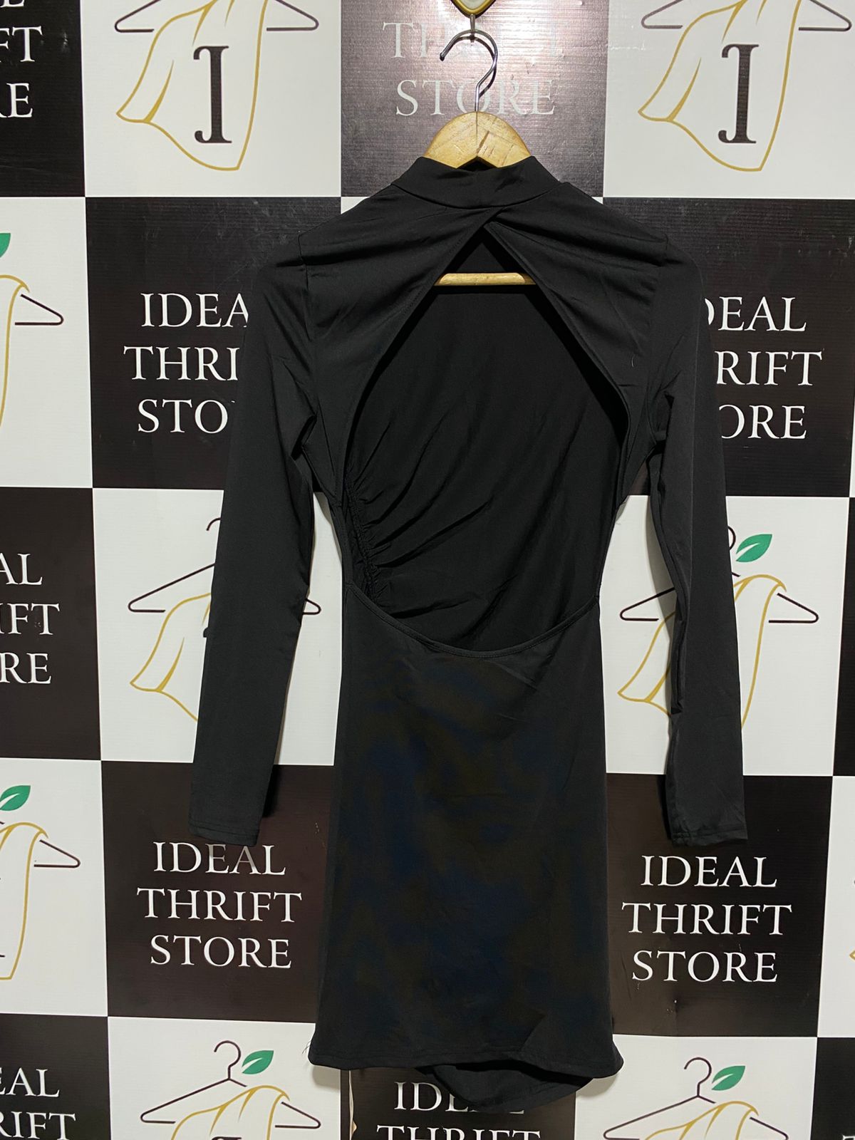 SHEIN |M| BUST 15| BLACK LONG SLEEVE RUCHED MINI DRESS
