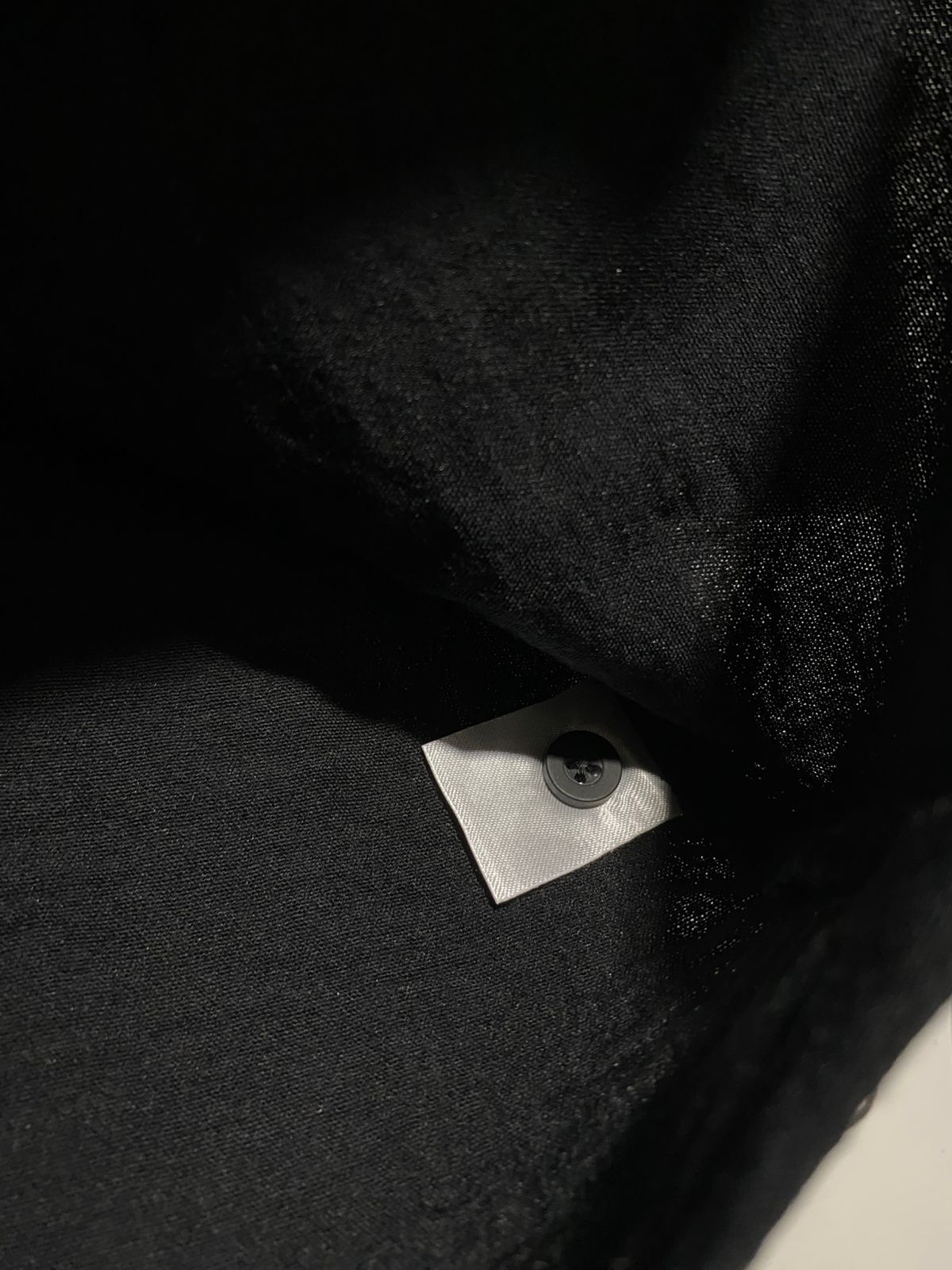 ANKO |S| BUST 19| BLACK CROPPED SHIRT WITH POCKETS