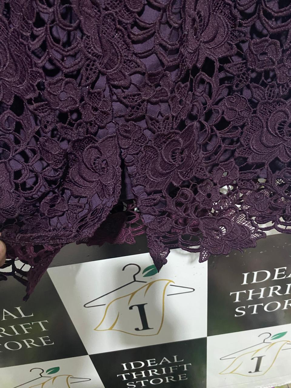 JACQUI E |M| BUST 18| ELEGANT DEEP PURPLE LACE OFF-THE-SHOULDER SHEATH DRESS