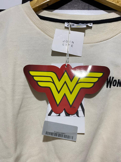 ZARA |S| WONDER WOMAN CROPPED SWEATSHIRT - IVORY
