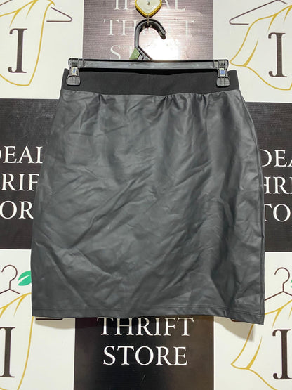 RIVER ISLAND |S| WAIST 26| C6| FAUX-LEATHER MILITARY-STYLE MINI SKIRT