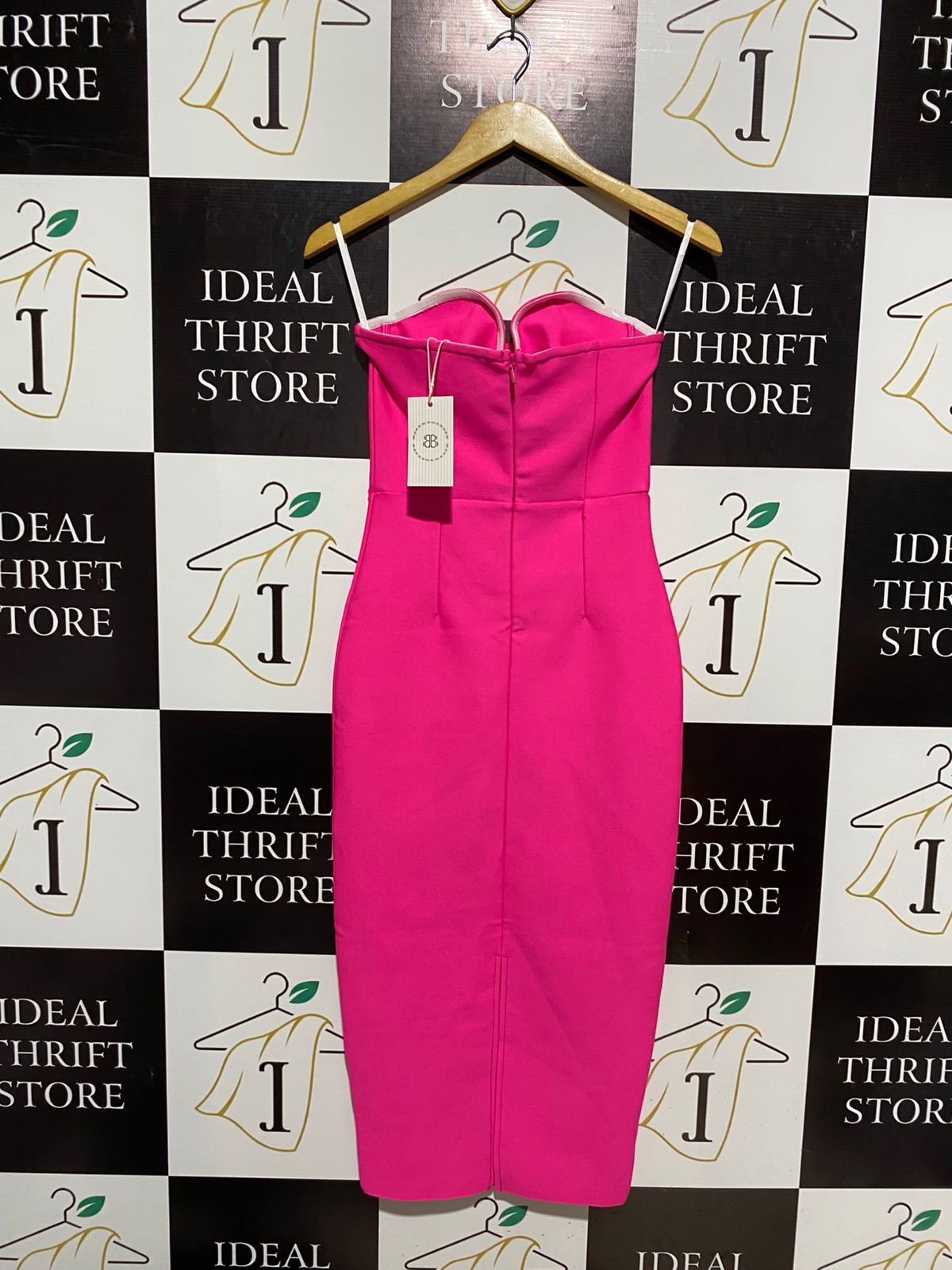 BELLA BARNETT |S| BUST 13| VIBRANT HOT PINK STRAPLESS MIDI DRESS