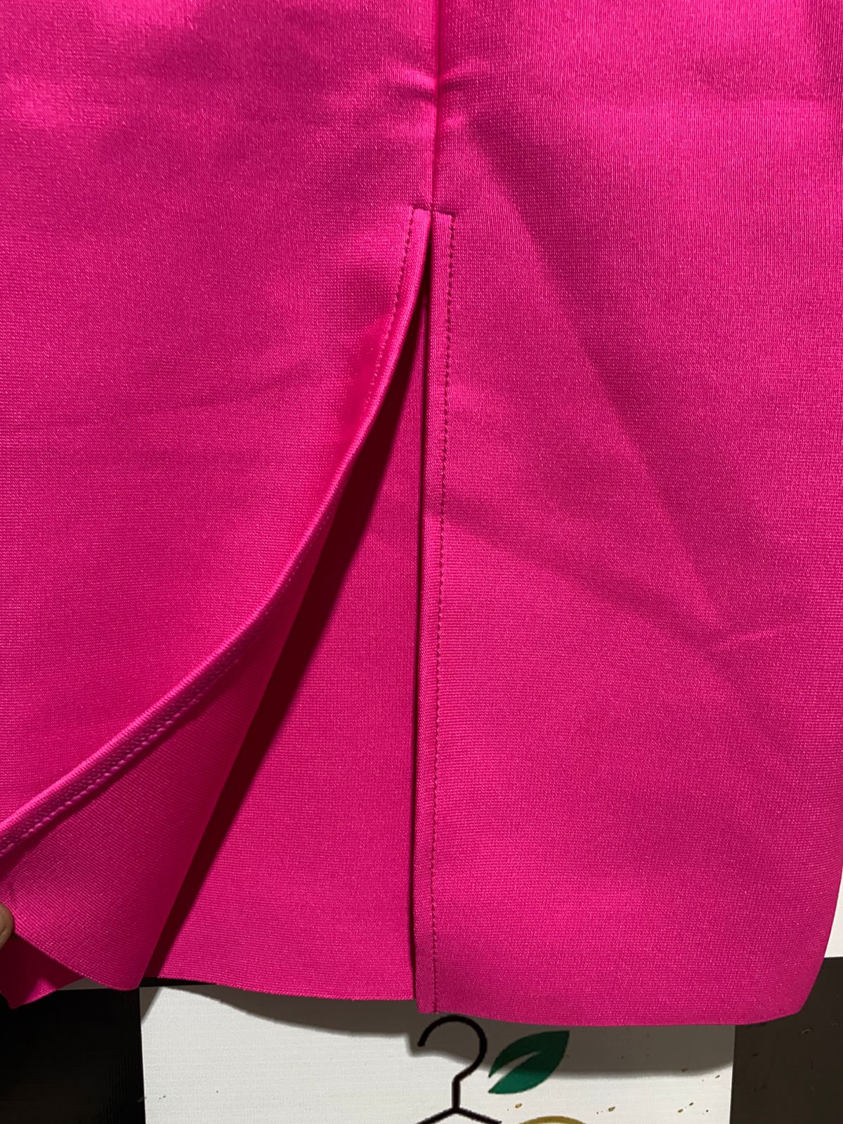 BELLA BARNETT |S| BUST 13| VIBRANT HOT PINK STRAPLESS MIDI DRESS