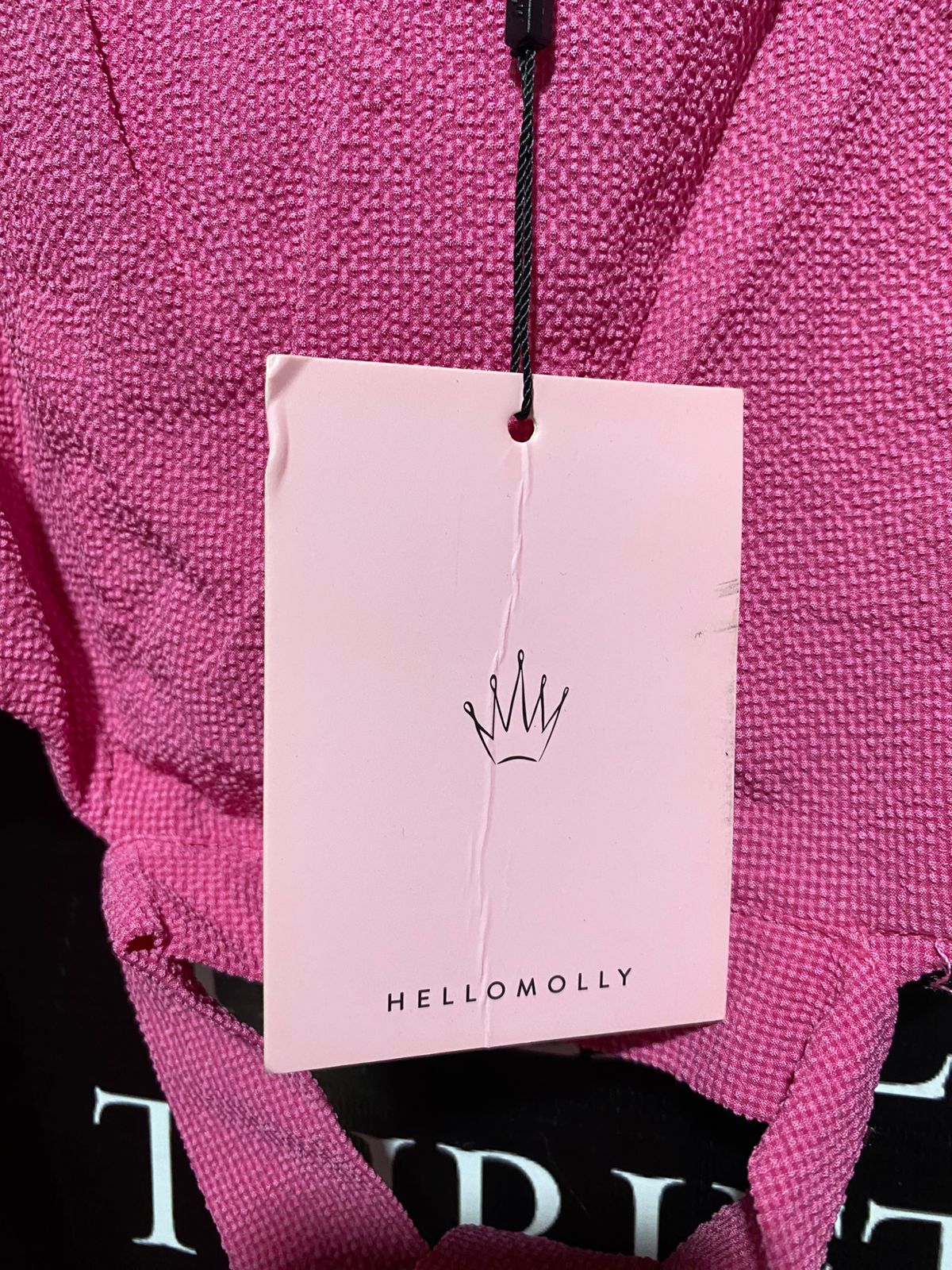 HELLO MOLLY |S| BUST 14| VIBRANT MAGENTA PUFF-SLEEVE TIE-FRONT TOP