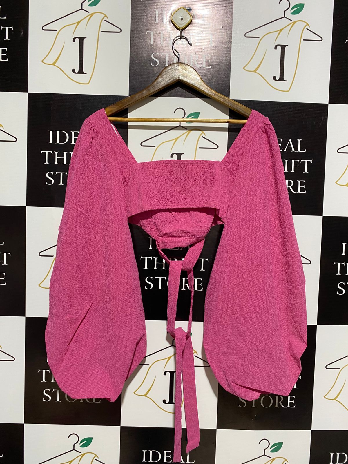 HELLO MOLLY |S| BUST 14| VIBRANT MAGENTA PUFF-SLEEVE TIE-FRONT TOP