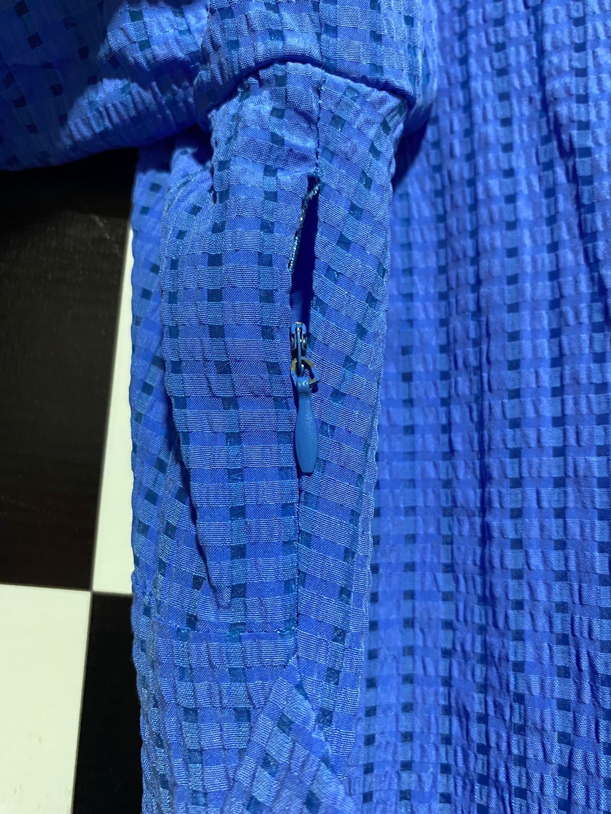 VALLEY |M| BUST 17|B10| COBALT BLUE TEXTURED SEERSUCKER MAXI DRESS WITH BUTTON FRONT