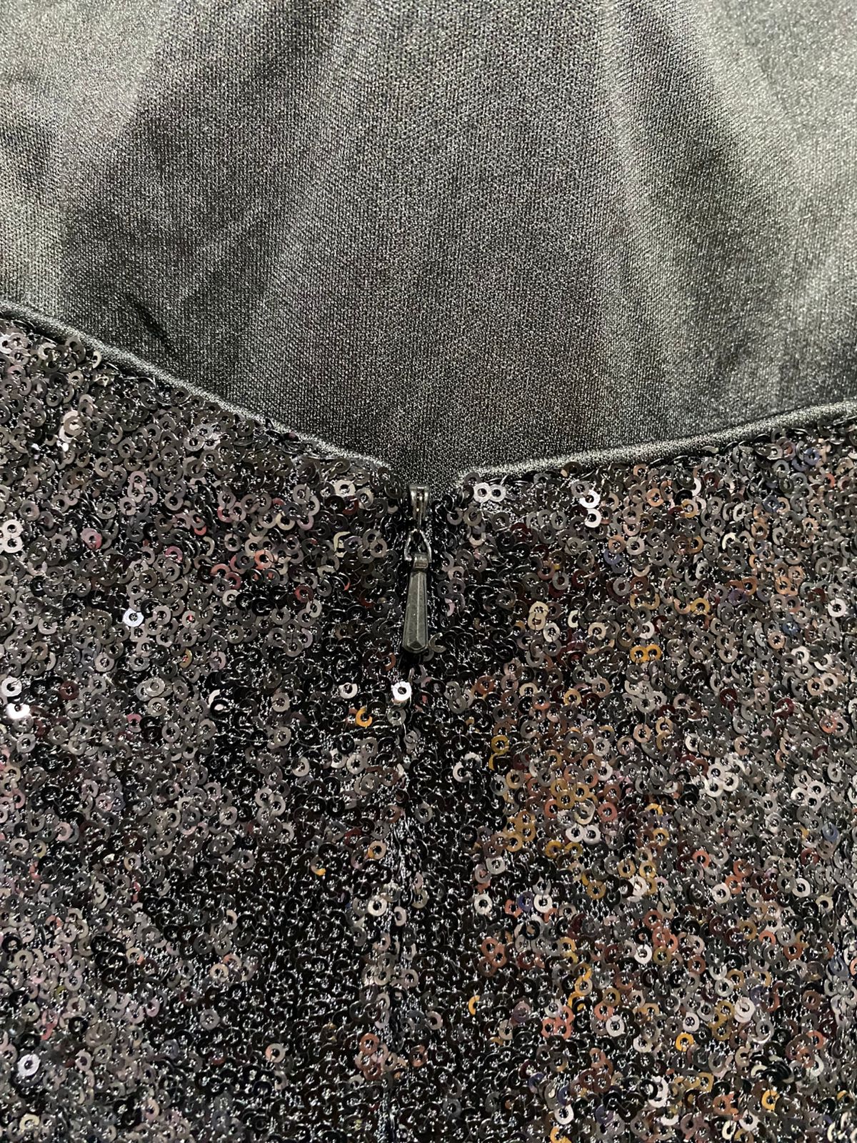 STRADIVARIUS |S| BUST 15| SOPHISTICATED SILVER SEQUIN MESH LATTICE MIDI DRESS
