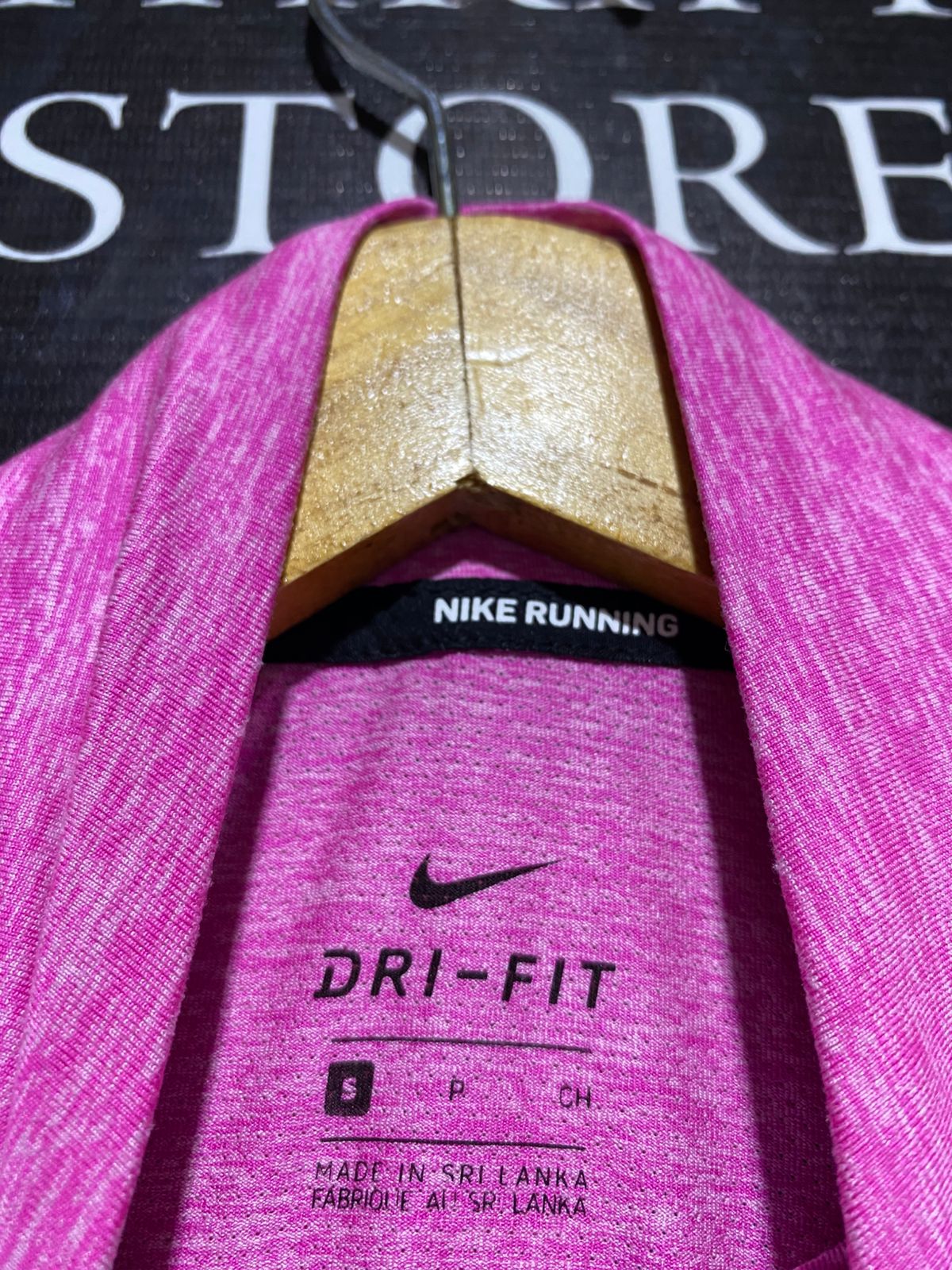 NIKE |S| BUST 19| B12 | WOMEN'S MAGENTA HEATHERED QUARTER-ZIP TRAINING PULLOVER