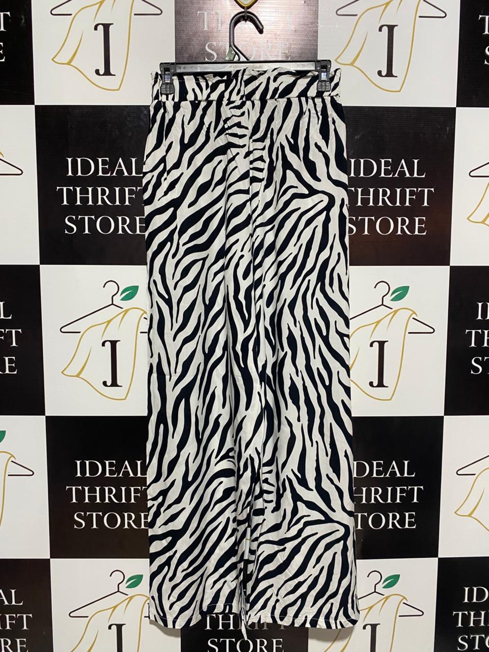 |M| WAIST 26| WOMEN’S HIGH-WAISTED ZEBRA PRINT TROUSERS - CLASSIC BLACK AND WHITE