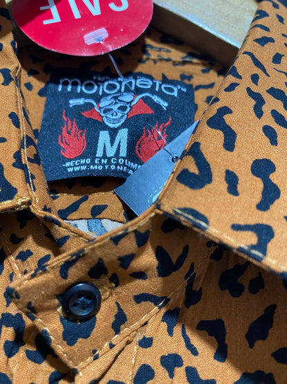 MOTONETA |M| BUST 20| BOLD LEOPARD PRINT SHORT-SLEEVE BUTTON-DOWN