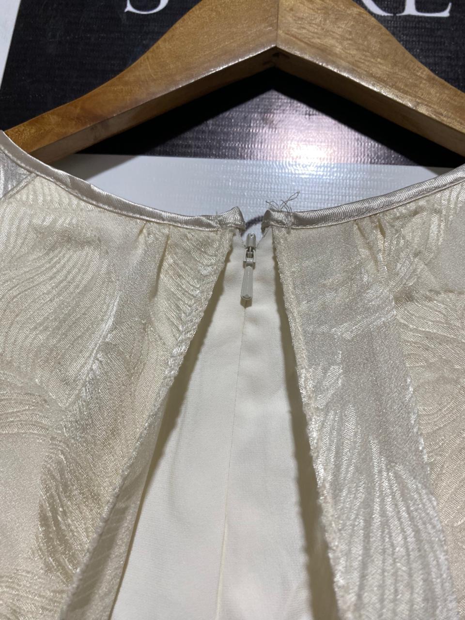 PHOSE EIGHT |XL| BUST 21| C3| WOMEN’S CREAM KNEE-LENGTH COCKTAIL DRESS - ELEGANT FLORAL LACE BODICE AND SLEEVES