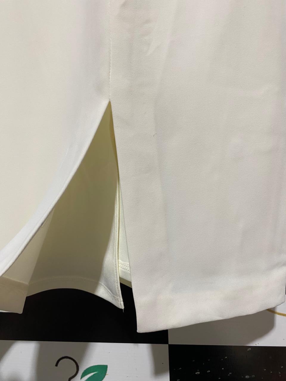 PHOSE EIGHT |XL| BUST 21| C3| WOMEN’S CREAM KNEE-LENGTH COCKTAIL DRESS - ELEGANT FLORAL LACE BODICE AND SLEEVES