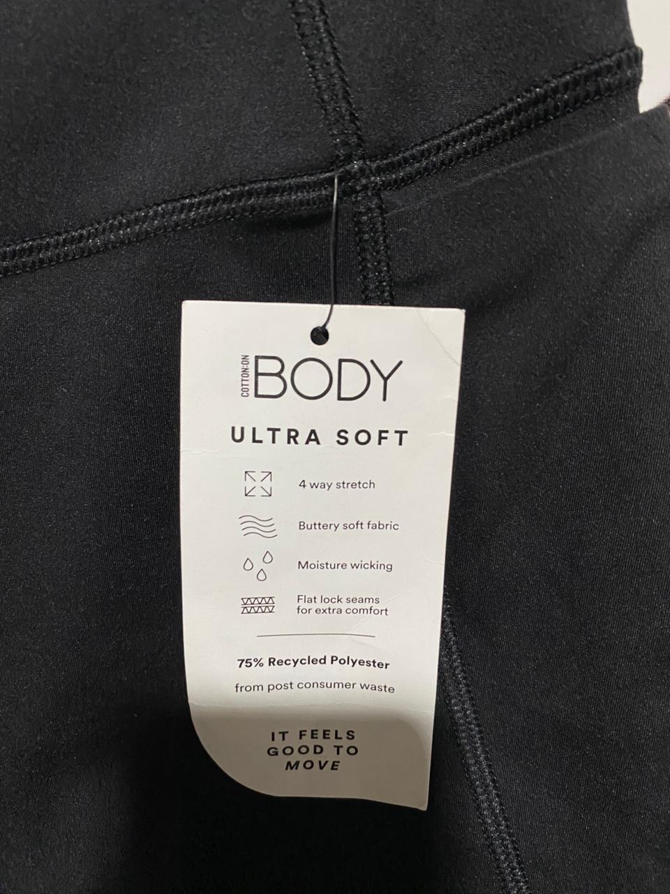 COTTON ON |M| WAIST 23| WOMEN’S BLACK PERFORMANCE TRAINING SHORTS - HIGH-WAISTED ATHLETIC BIKER SHORTS