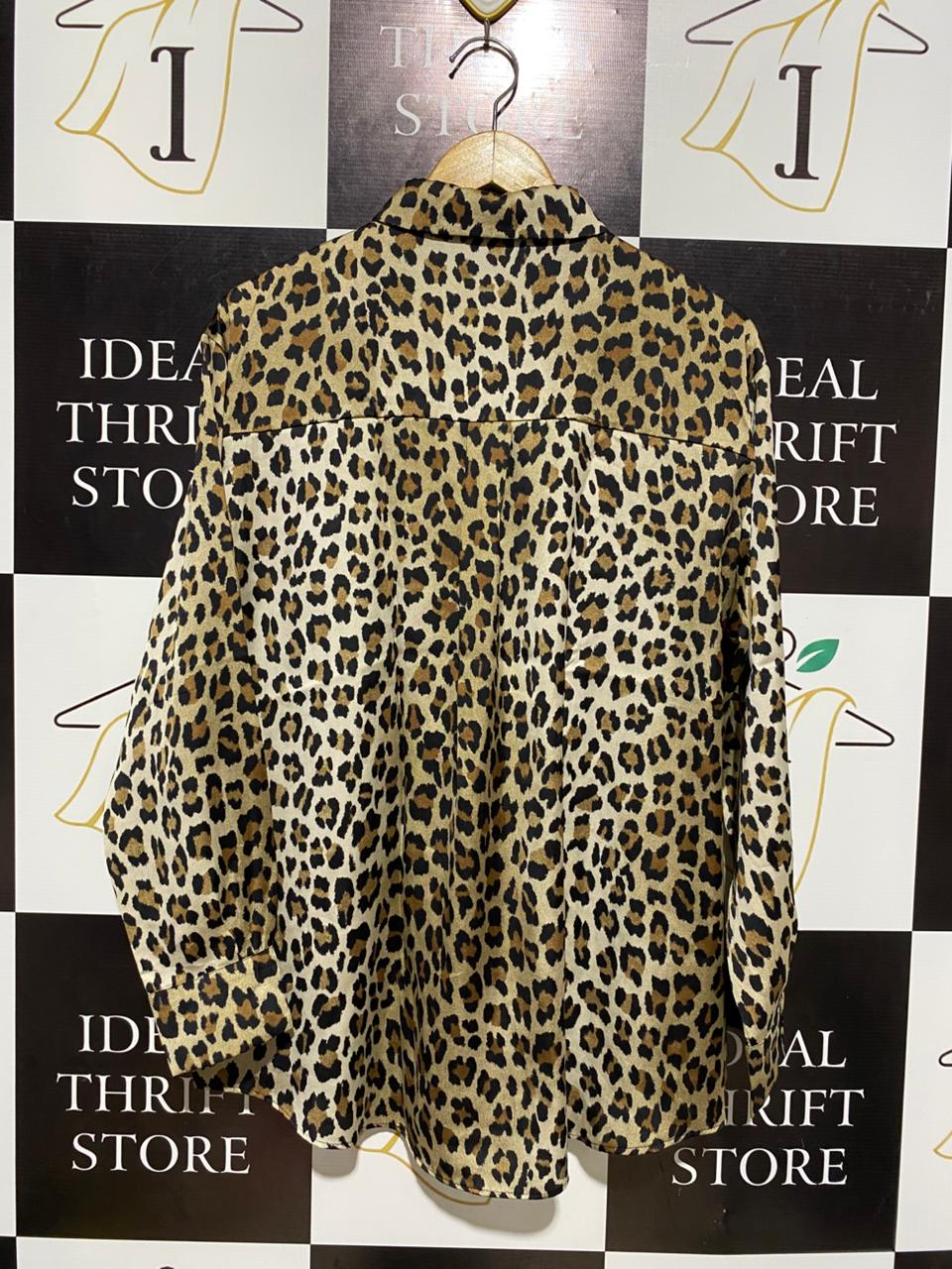 ZARA |L| BUST 23| LEOPARD PRINT SATIN FINISH BUTTON-DOWN SHIRT